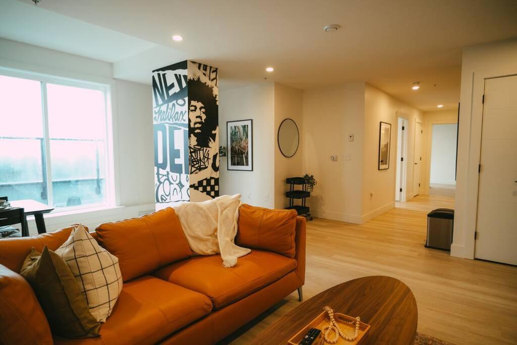 Апартаменты Chic Cozy Retreat - 2Br - Stunning North End Views Галифакс Экстерьер фото