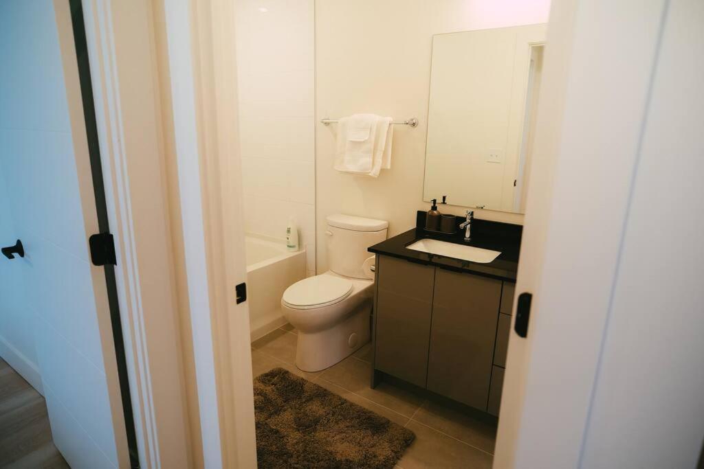 Апартаменты Chic Cozy Retreat - 2Br - Stunning North End Views Галифакс Экстерьер фото