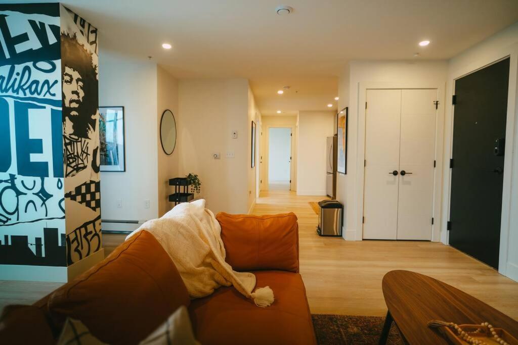 Апартаменты Chic Cozy Retreat - 2Br - Stunning North End Views Галифакс Экстерьер фото