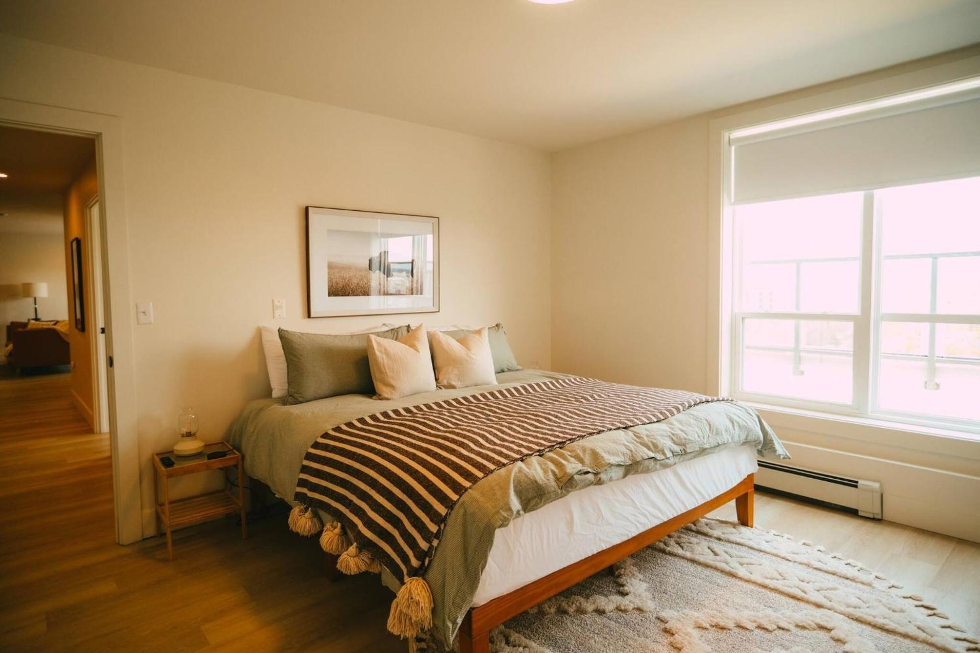 Апартаменты Chic Cozy Retreat - 2Br - Stunning North End Views Галифакс Экстерьер фото