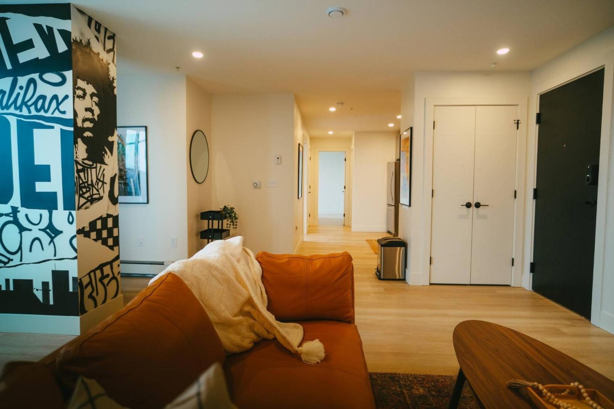 Апартаменты Chic Cozy Retreat - 2Br - Stunning North End Views Галифакс Экстерьер фото